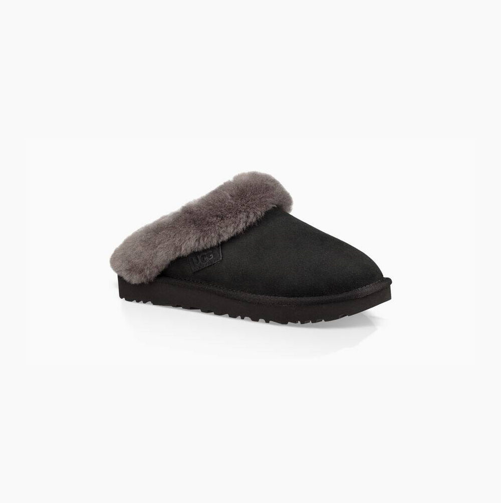 UGG Cluggette Black Slippers for Women (YKNX26305)